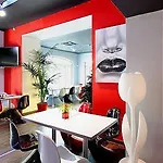 Les Colonnes Hotel