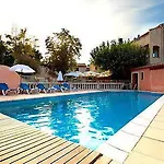 Les Colonnes Hotel