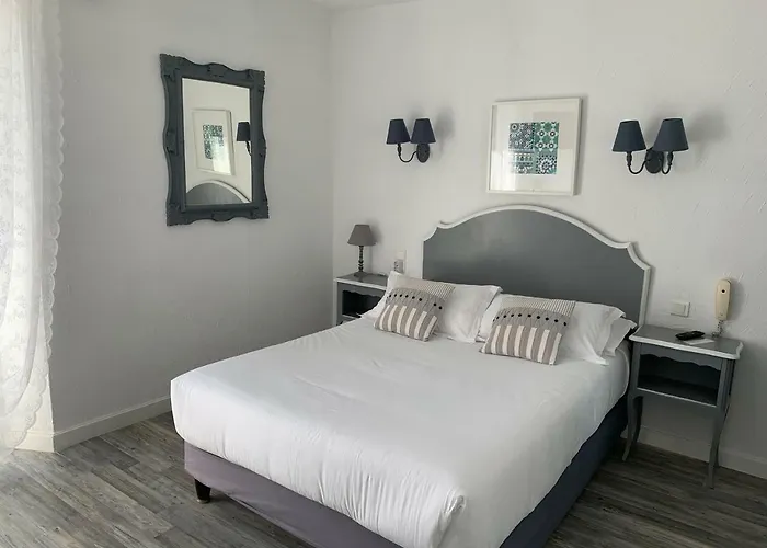 Les Colonnes 2* Gréoux-les-Bains